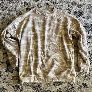 Athleta camo sweatshirt (medium)